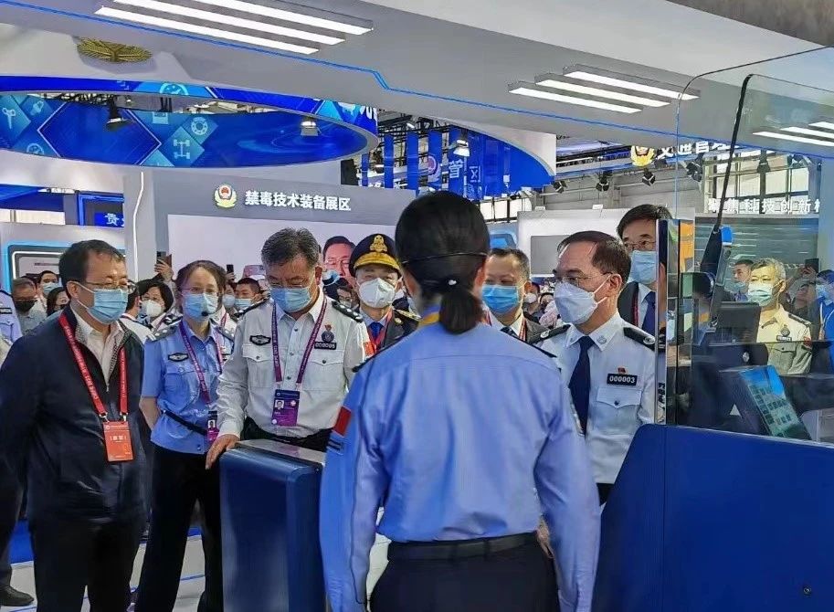 九州(中国)jiuzhou·官方网页版,亮相第十一届中国国际警用装备博览会 用创新技术“警”上添花