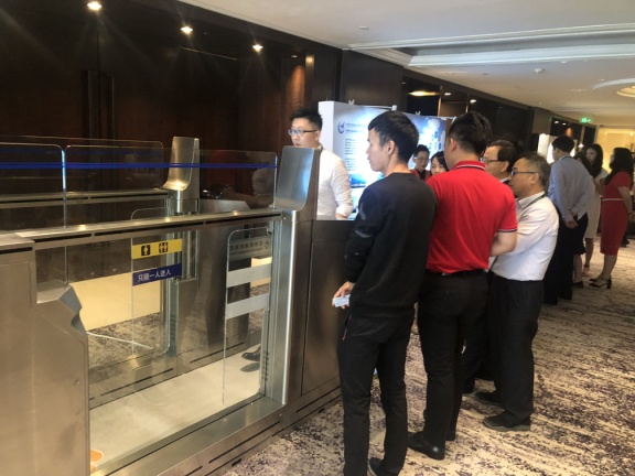 九州(中国)jiuzhou·官方网页版,参加上海峰会，开启智慧机场服务新格局