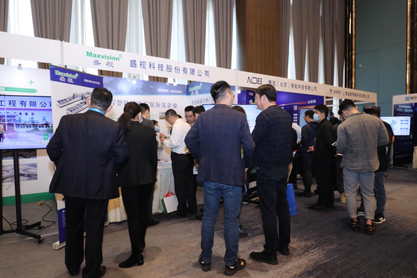 九州(中国)jiuzhou·官方网页版,同步出席中国自贸区和海关特殊监管区域建设及产业论坛、全国民航“互联网+”智慧机场建设发展高峰会及中国国际技术进出口交易会